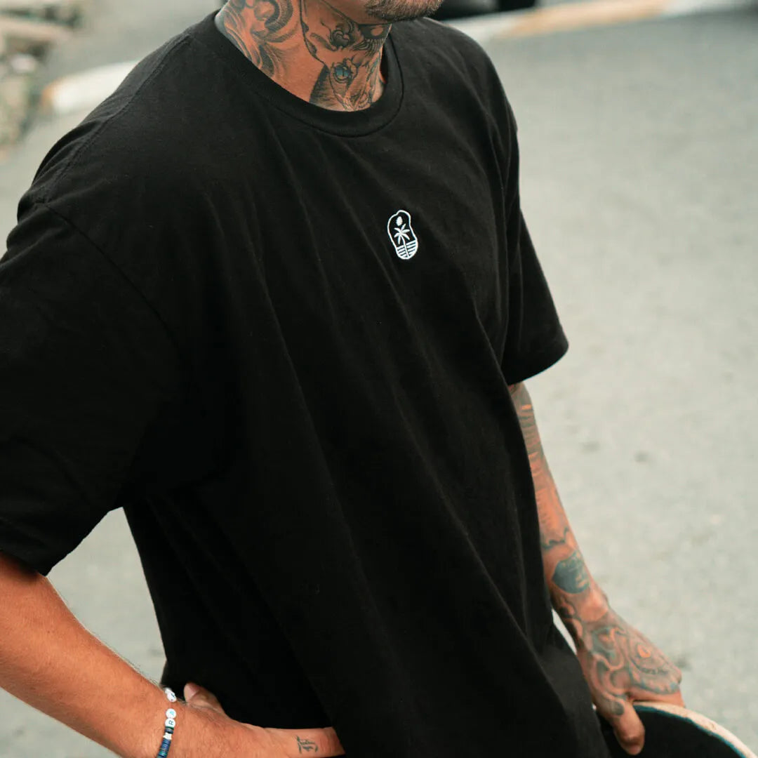 CARIBE_BORDADO_tshirts_negro_RR_detail