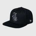 snapback_SG_outline_trescuarto