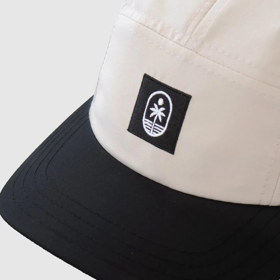 caribefijo_runnerhat_curved_sandblack_detail