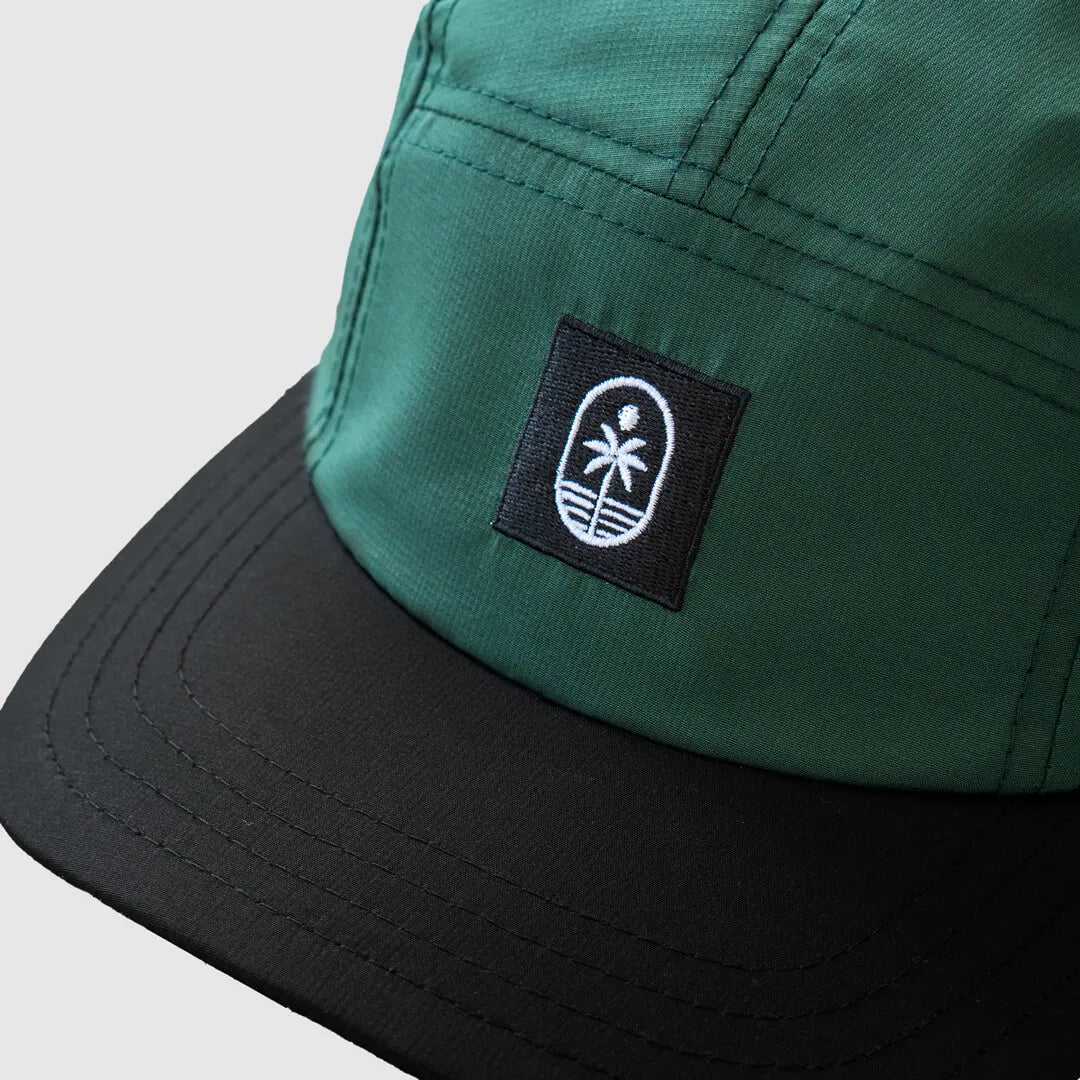 caribefijo_runnerhat_curved_forestblack_detail