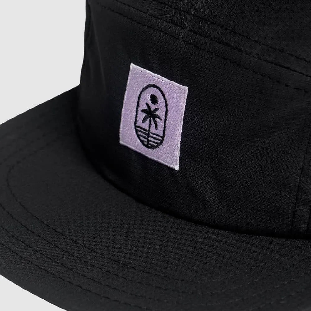 caribefijo_runnerhat_detail_black_lilac